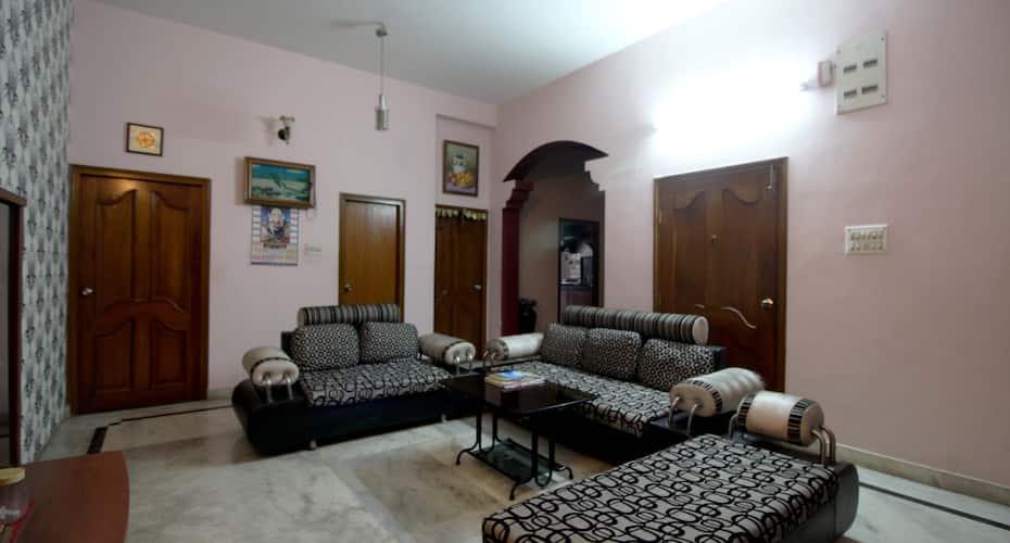 Laxmi Guest House CL 136 Sector 2, Kolkata 4